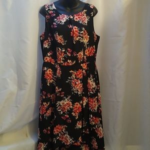 E L L E cute black dress with a pink  floral design